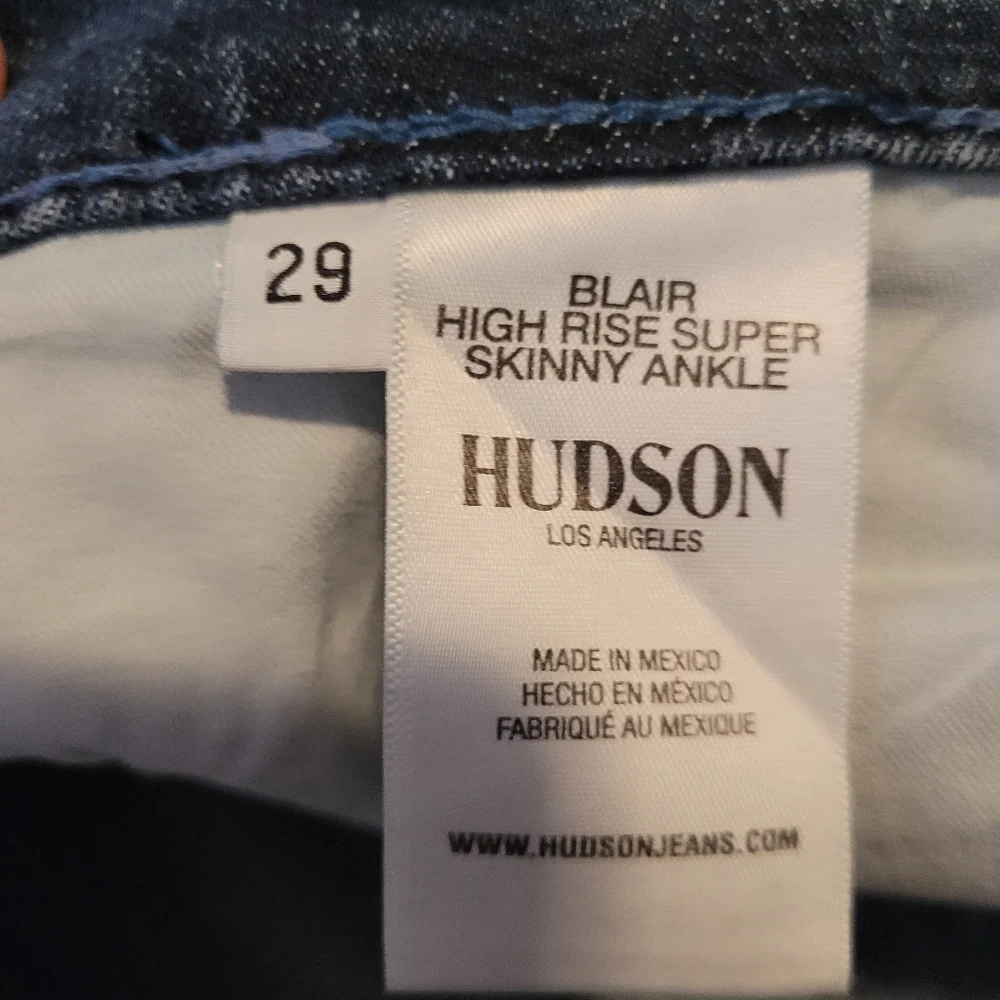 Hudson jeans women's size 29 Blair high rise super skinny capris - Picture 3 of 5